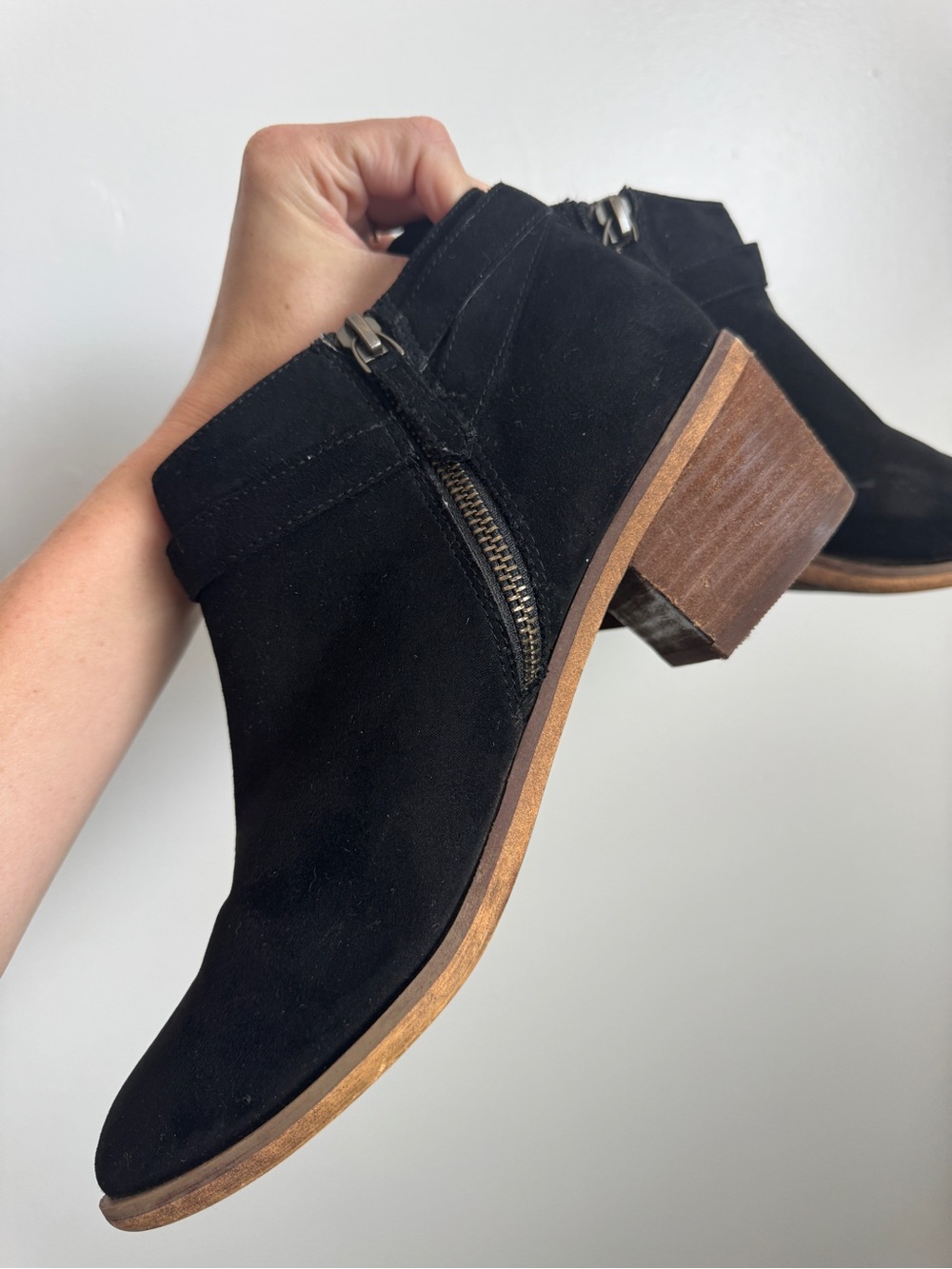 Vegan Suede Ankle Booties Faux Wood Block Heel Black Size 8 - Picture 7 of 11